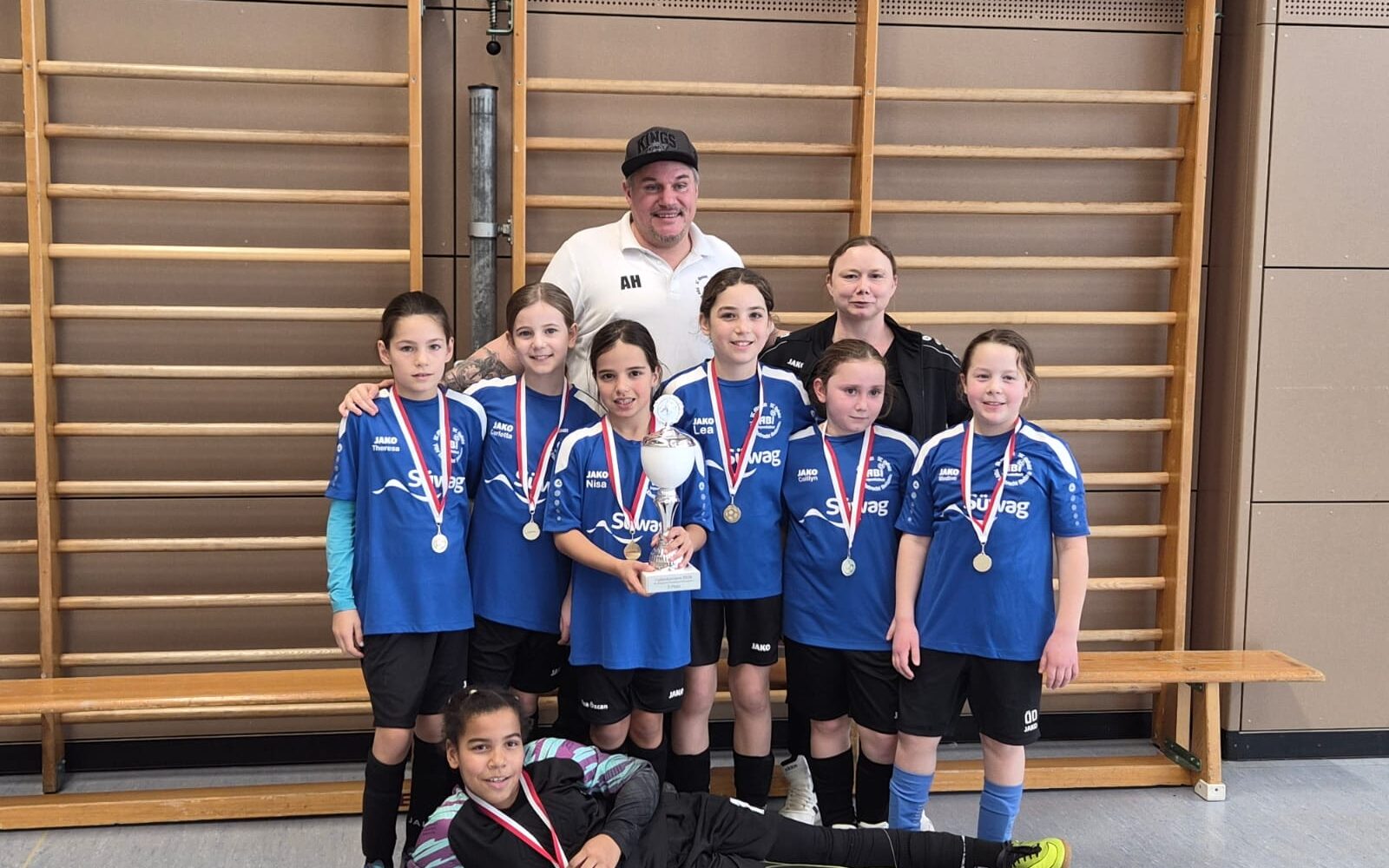 E-Mädels trotzen Schneechaos und holen Platz zwei beim Hallenturnier in Wüstenrot