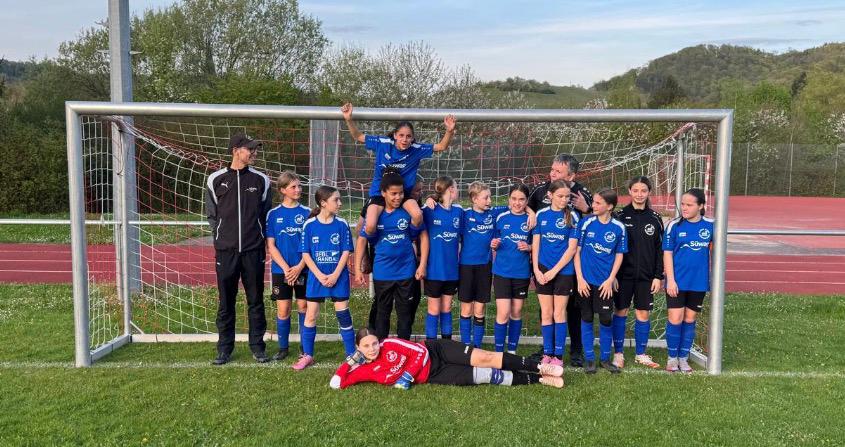 Starke Leistung trotz unglücklicher Niederlage der D-Mädels in Neuenstein