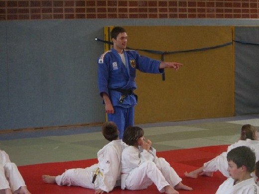 Europameister übt mit SCI – Judokas