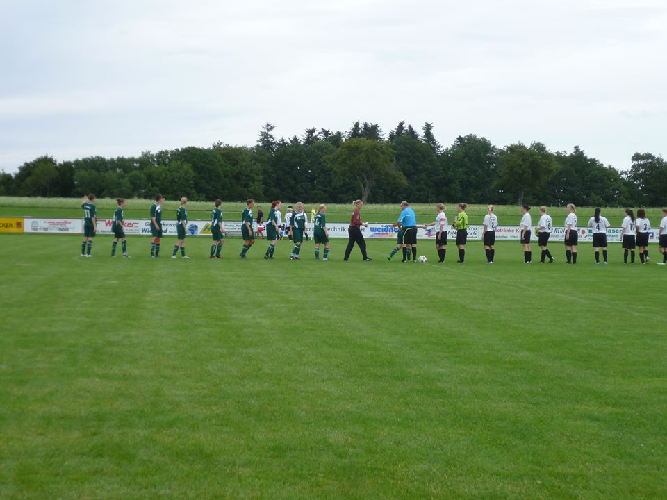 7:1 Testspielsieg im Trainingslager