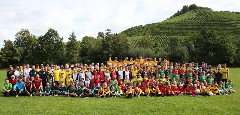 Kooperation mit einem Fest gestartet – Saisoneröffnung der Fußballjugend in Beilstein