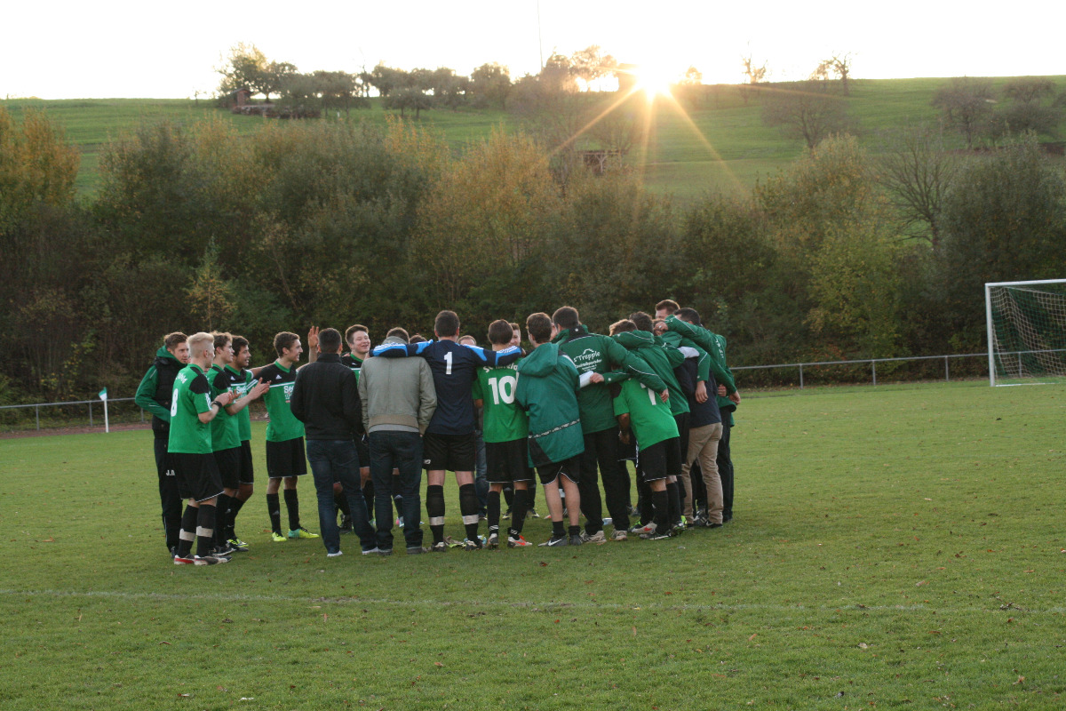 Der Ball rollt wieder!!!