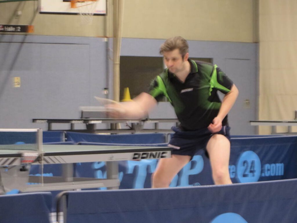 Herren V überzeugt gegen Tabellenführer – Herren I mit weiterem Unentschieden