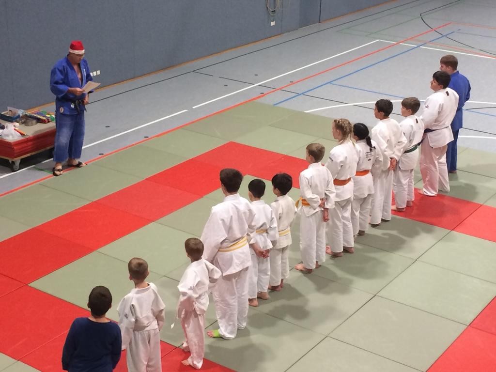 Judo Weihnachtsfeier auf der Judomatte